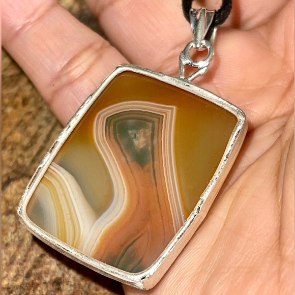 Rustic Sardonyx Agate Pendant 2” - Picture 6 of 8